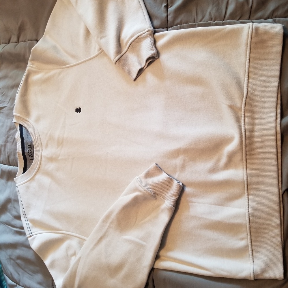 Izod Long Sleeve Sweatshirt lg